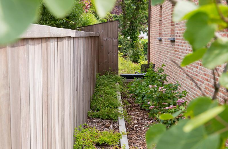 Onderhoudsvriendelijke tuin in Korbeek-Lo Onderhoudsvriendelijke tuin in Korbeek-Lo
